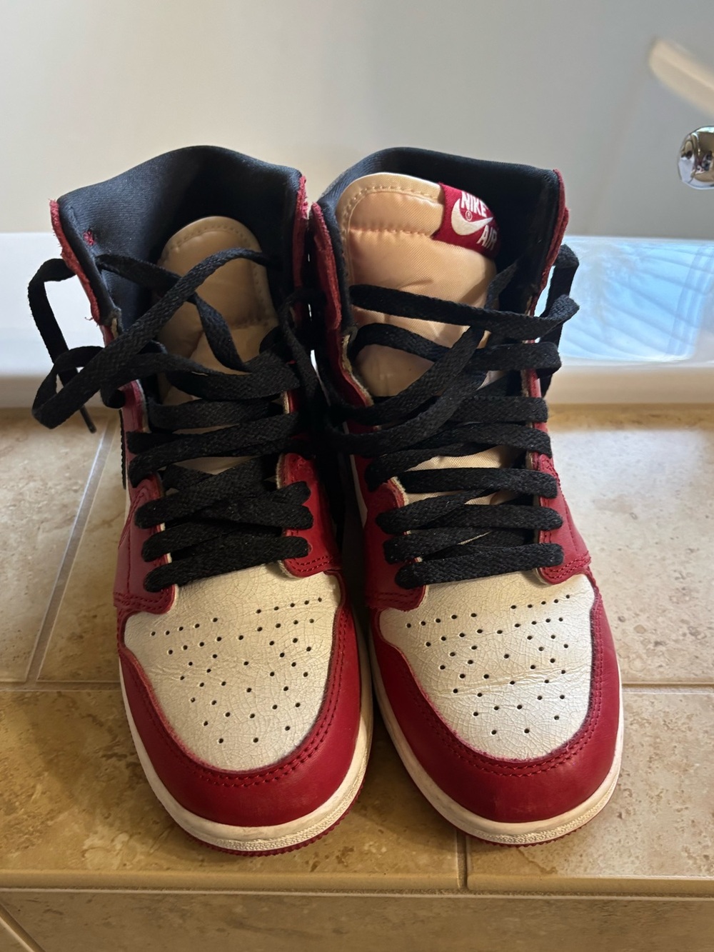Nike Jordon red and black in perfect condition